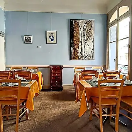 מלון Trianon