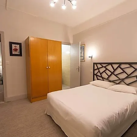 מלון Trianon 2*