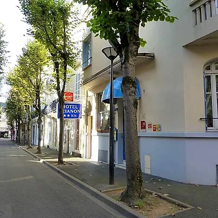 Trianon 2*